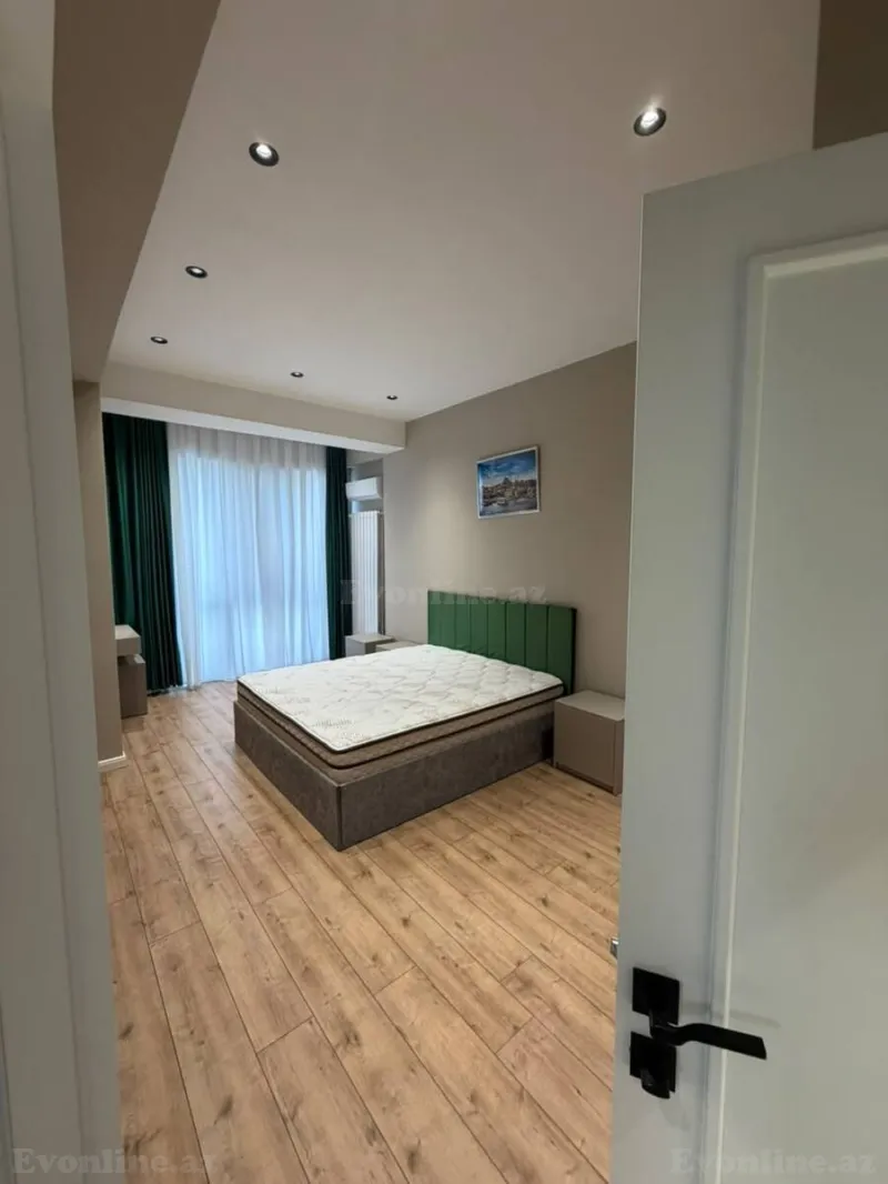 Kirayə verilir 4 otaqlı Mənzil Yeni tikili 180 m² Koroğlu m. - şəkil 3