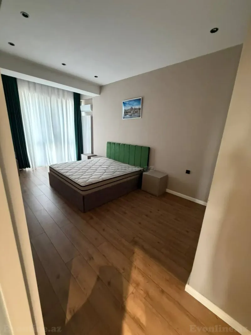 Kirayə verilir 4 otaqlı Mənzil Yeni tikili 180 m² Koroğlu m. - şəkil 8