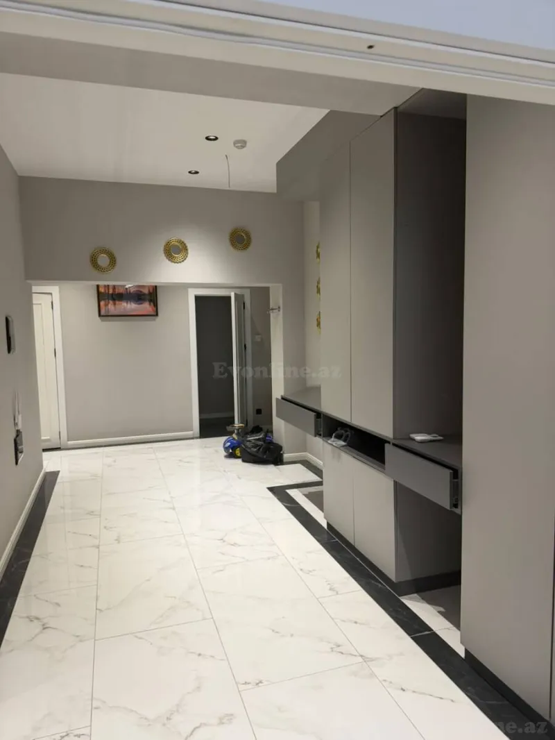Kirayə verilir 4 otaqlı Mənzil Yeni tikili 180 m² Koroğlu m. - şəkil 12