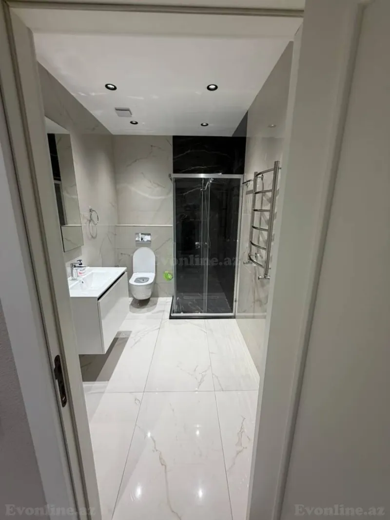 Kirayə verilir 4 otaqlı Mənzil Yeni tikili 180 m² Koroğlu m. - şəkil 15