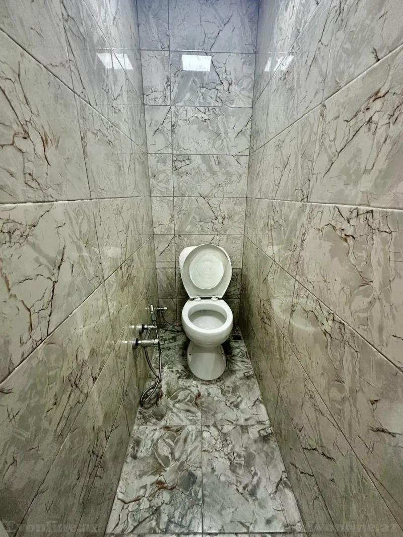 Satılır 2 otaqlı Mənzil Köhnə tikili 66 m² Koroğlu m. - şəkil 7
