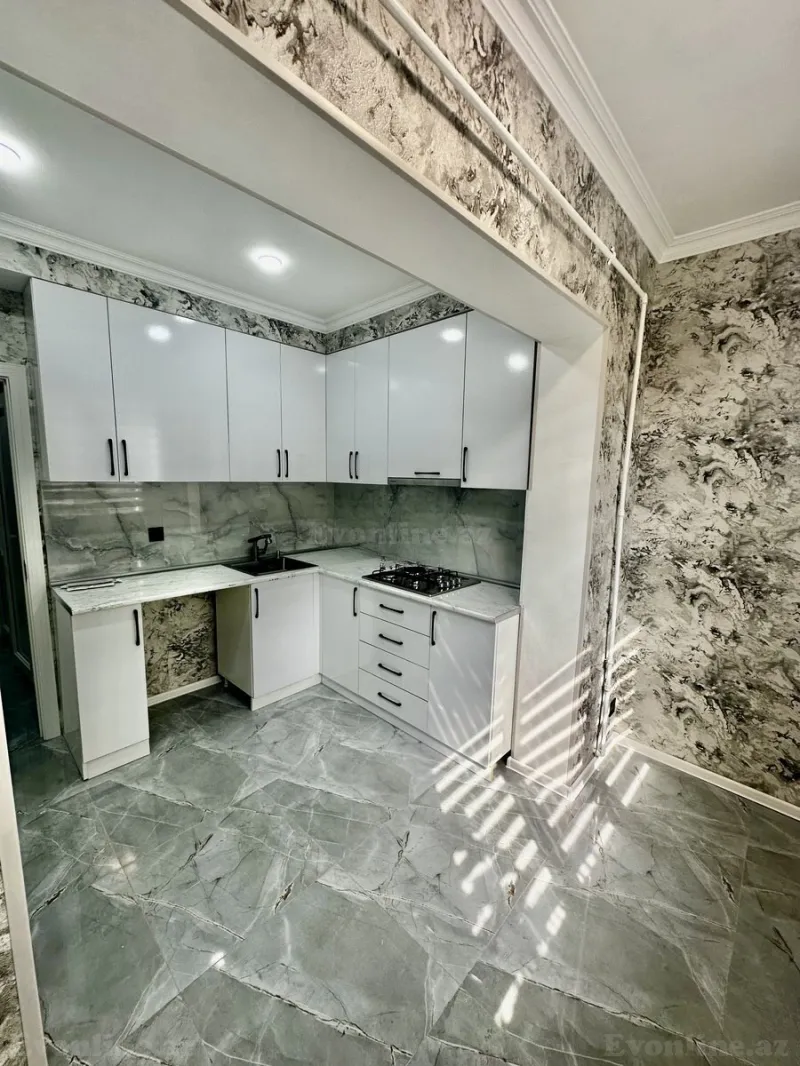 Satılır 2 otaqlı Mənzil Köhnə tikili 66 m² Koroğlu m. - şəkil 10