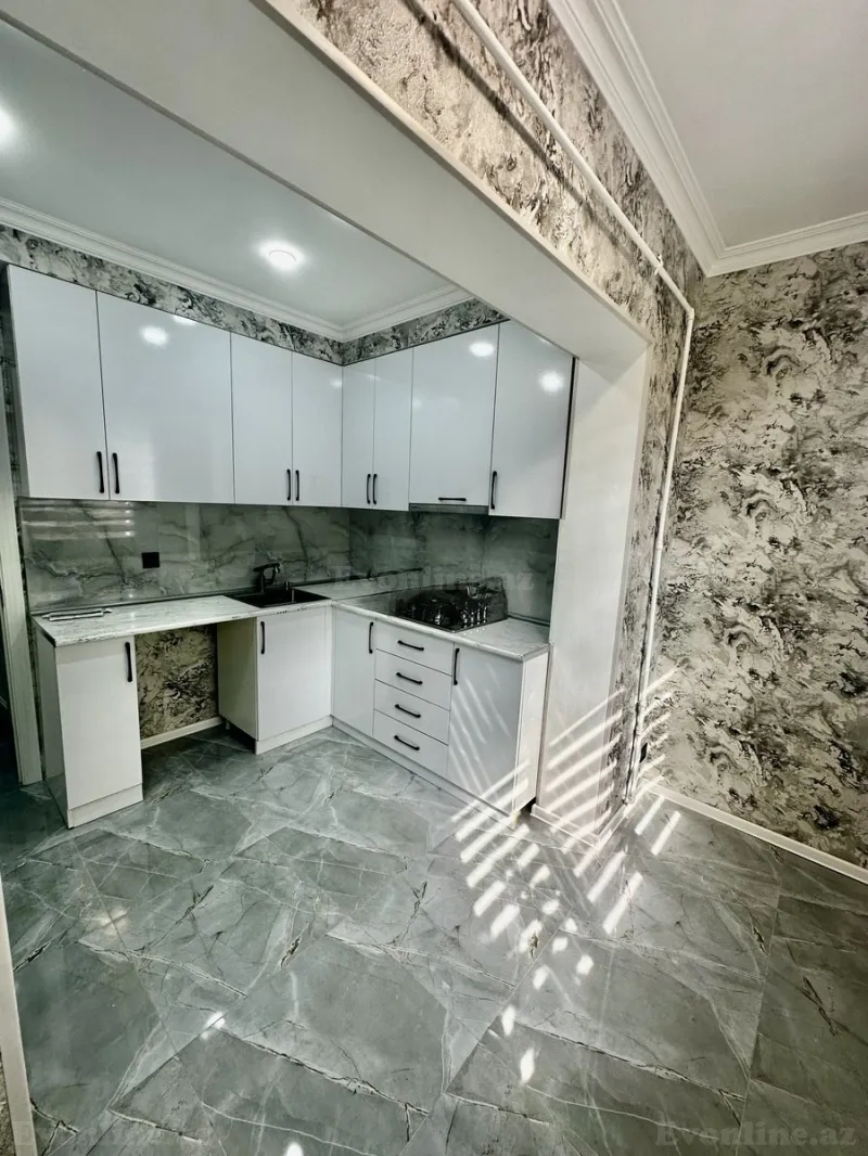 Satılır 2 otaqlı Mənzil Köhnə tikili 66 m² Koroğlu m. - şəkil 11
