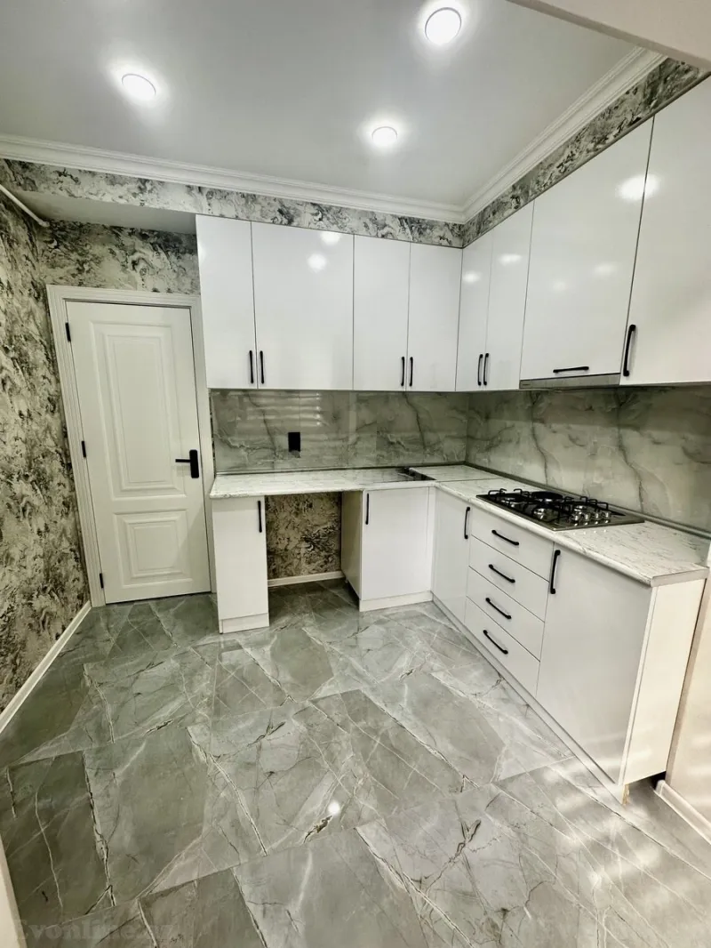 Satılır 2 otaqlı Mənzil Köhnə tikili 66 m² Koroğlu m. - şəkil 13