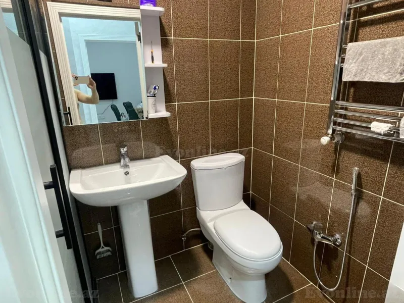 Satılır 2 otaqlı Mənzil Yeni tikili 44 m² Yasamal r. - şəkil 10