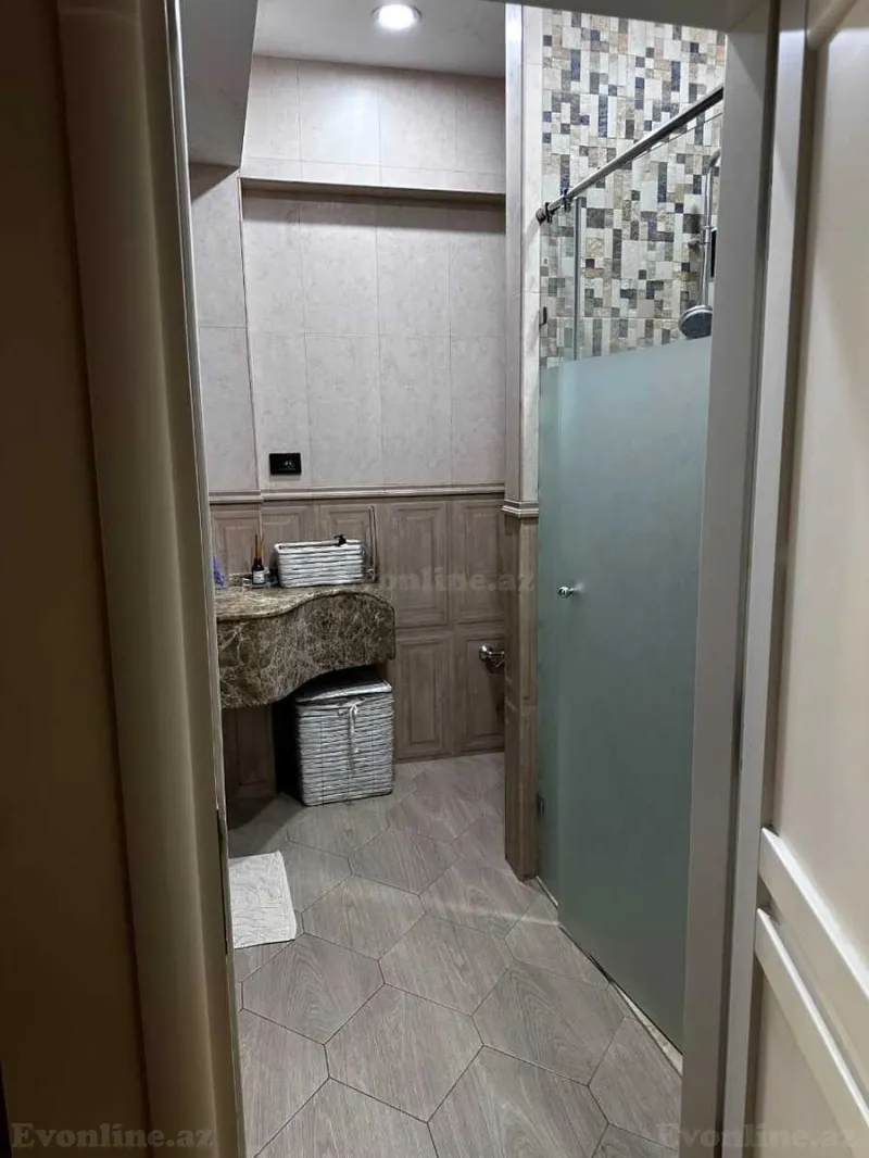 Kirayə verilir 3 otaqlı Mənzil Yeni tikili 141 m² Xətai r. - şəkil 15