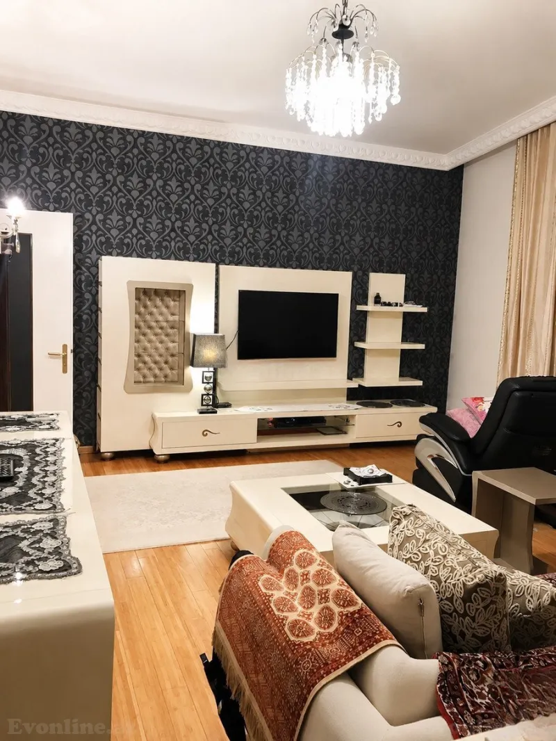Satılır 2 otaqlı Mənzil Yeni tikili 100 m² 8 Noyabr m. - şəkil 2