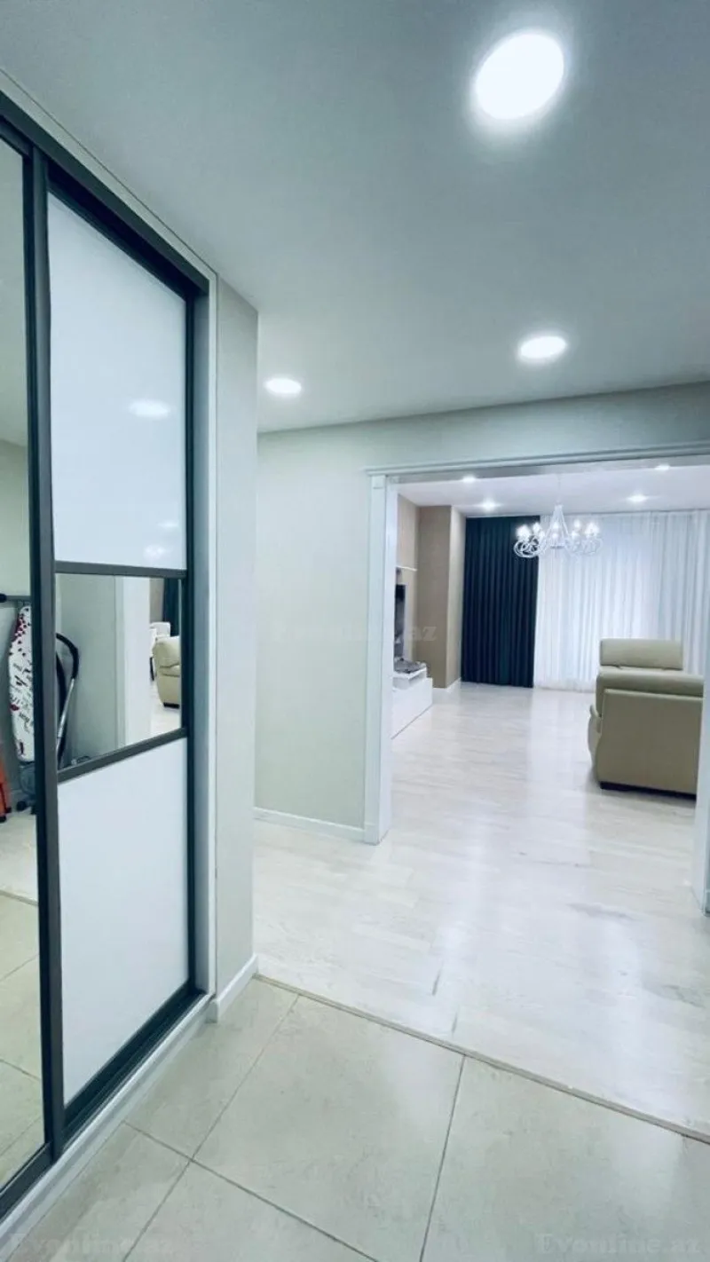 Kirayə verilir 3 otaqlı Mənzil Yeni tikili 190 m² Səbail r. - şəkil 4