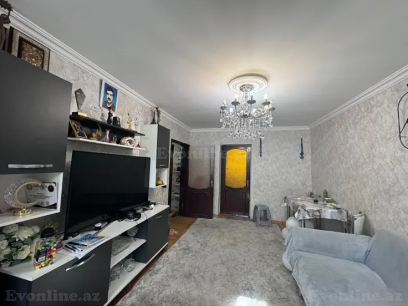Satılır 3 otaqlı Mənzil Köhnə tikili 80 m² Elmlər Akademiyası m.