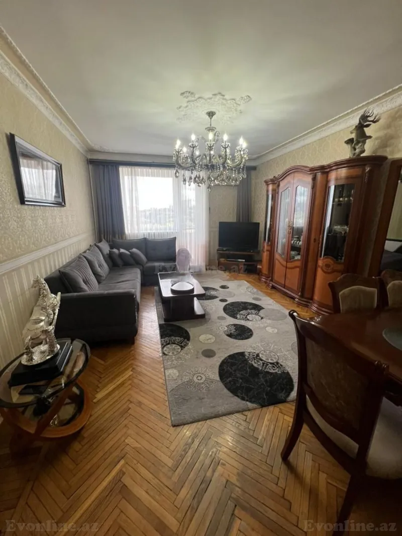 Satılır 4 otaqlı Mənzil Köhnə tikili 100 m² Yasamal r. - şəkil 4