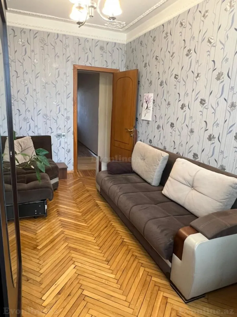 Satılır 4 otaqlı Mənzil Köhnə tikili 100 m² Yasamal r. - şəkil 8