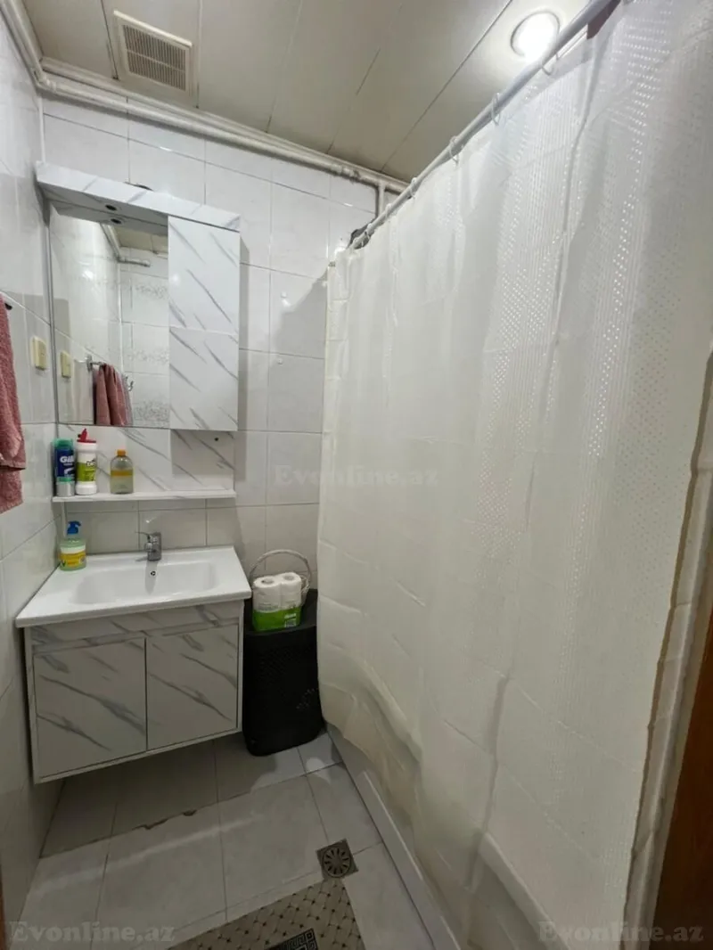 Satılır 4 otaqlı Mənzil Köhnə tikili 100 m² Yasamal r. - şəkil 11
