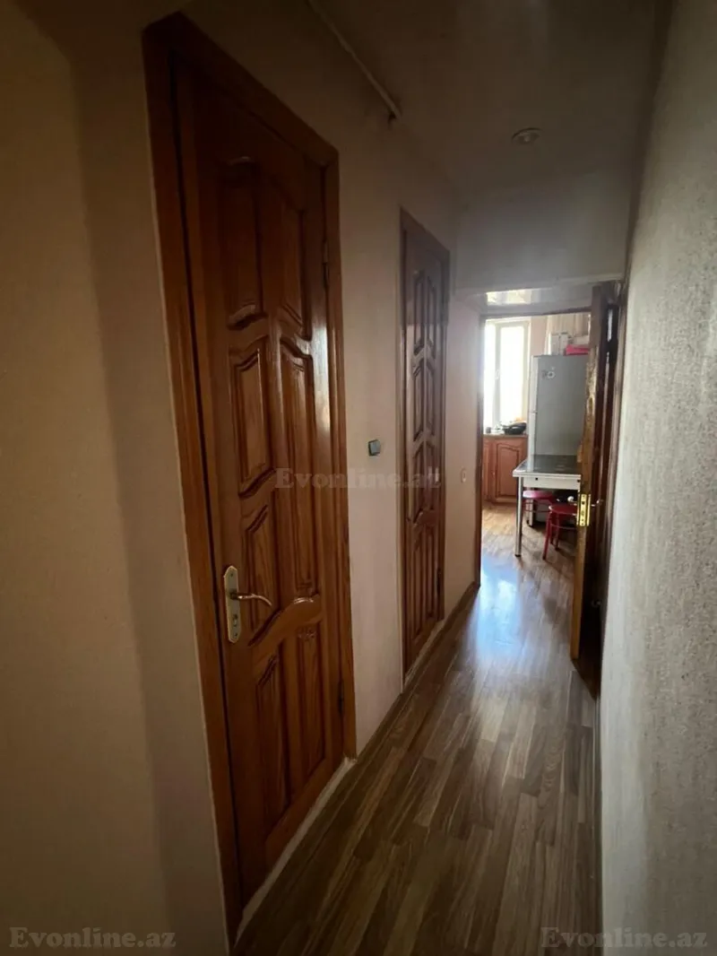Satılır 4 otaqlı Mənzil Köhnə tikili 100 m² Yasamal r. - şəkil 12