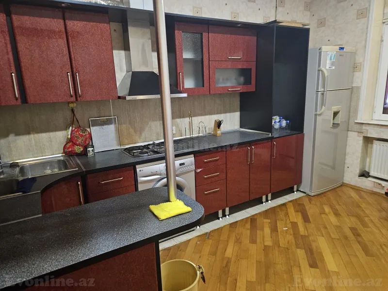 Kirayə verilir 3 otaqlı Mənzil Yeni tikili 135 m² 8-ci mikrorayon - şəkil 16