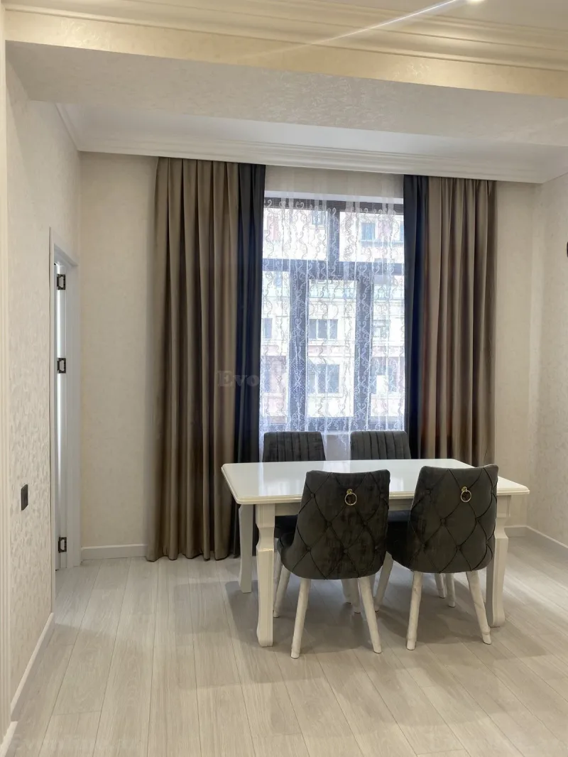Kirayə verilir 2 otaqlı Mənzil Yeni tikili 75 m² Memar Əcəmi m. - şəkil 2