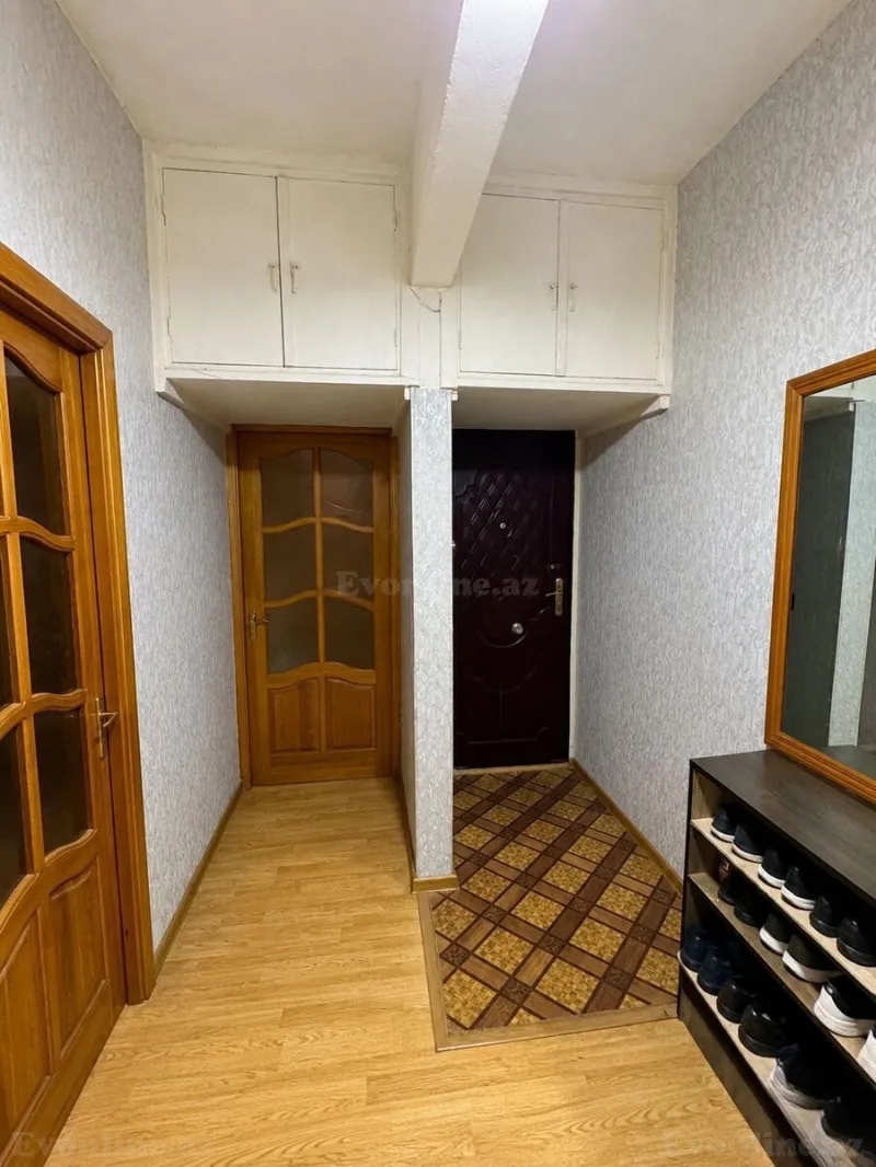 Satılır 4 otaqlı Mənzil Köhnə tikili 100 m² Bakıxanov - şəkil 3
