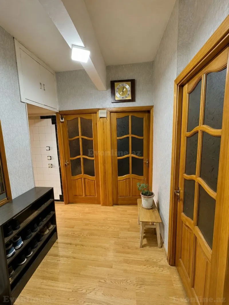 Satılır 4 otaqlı Mənzil Köhnə tikili 100 m² Bakıxanov - şəkil 4