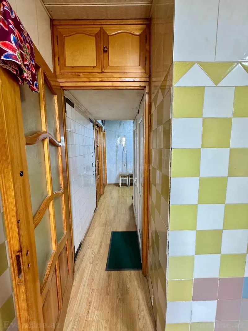 Satılır 4 otaqlı Mənzil Köhnə tikili 100 m² Bakıxanov - şəkil 5