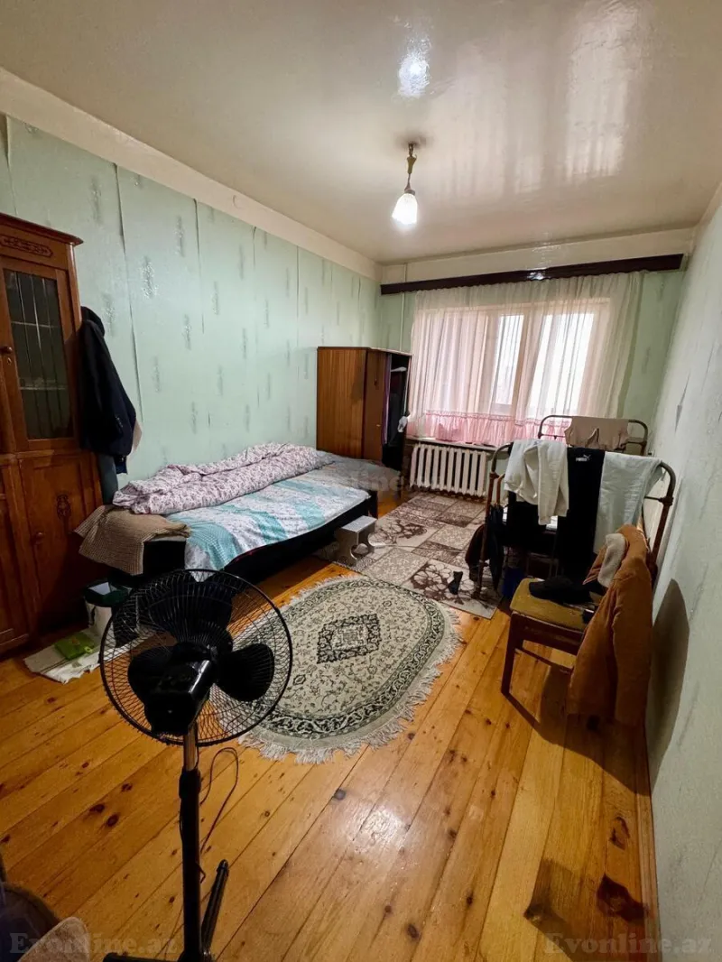 Satılır 4 otaqlı Mənzil Köhnə tikili 100 m² Bakıxanov - şəkil 6