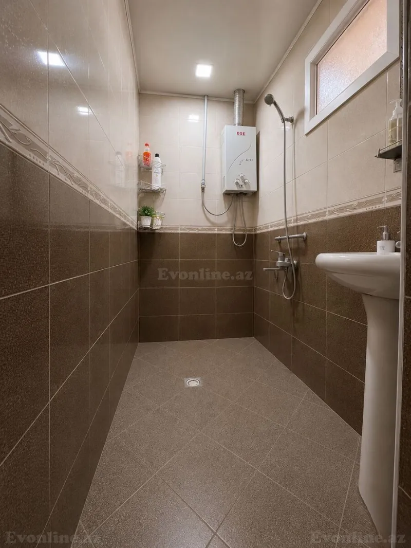 Satılır 4 otaqlı Mənzil Köhnə tikili 100 m² Bakıxanov - şəkil 10