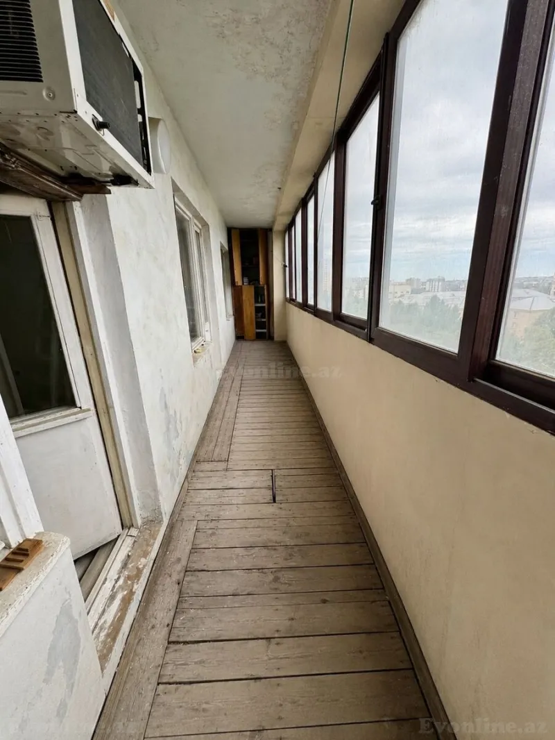 Satılır 4 otaqlı Mənzil Köhnə tikili 100 m² Bakıxanov - şəkil 12
