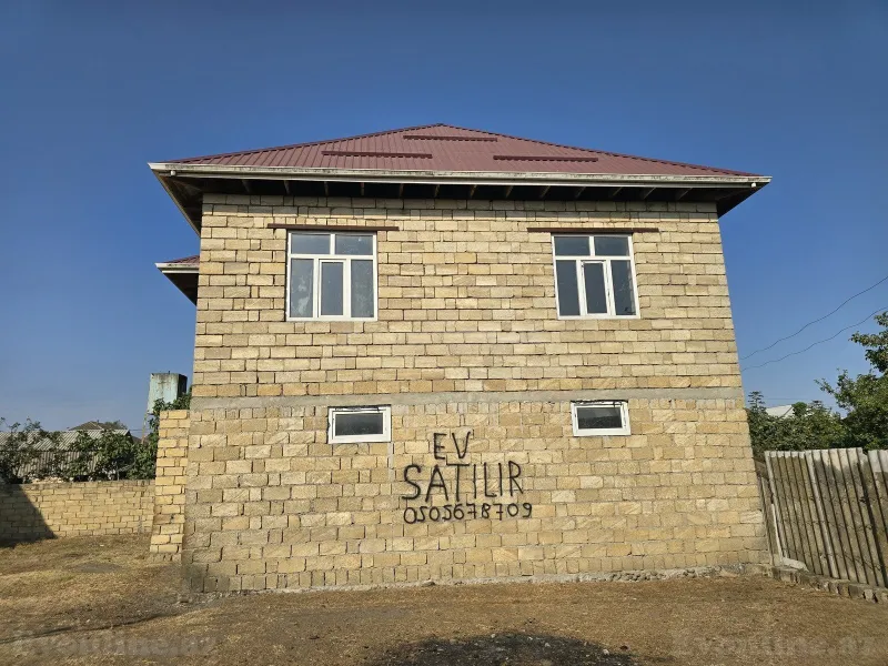8 otaqlı Həyət evi 240 m² Lənkəran Satılır