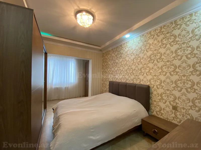 Satılır 2 otaqlı Mənzil Köhnə tikili 75 m² 9-cu mikrorayon - şəkil 3