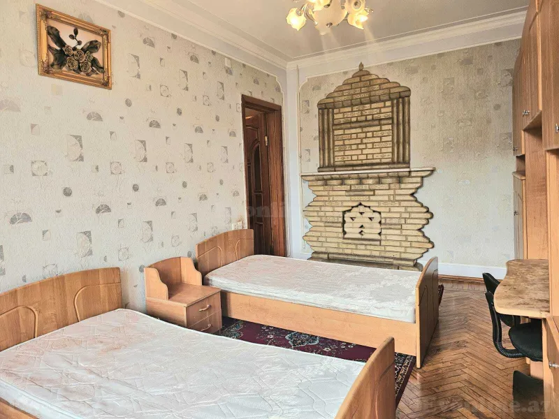 Kirayə verilir 4 otaqlı Mənzil Köhnə tikili 125 m² Nəriman Nərimanov m. - şəkil 11
