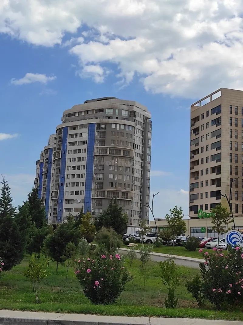 Satılır 4 otaqlı Mənzil Yeni tikili 1131 m² Sumqayıt