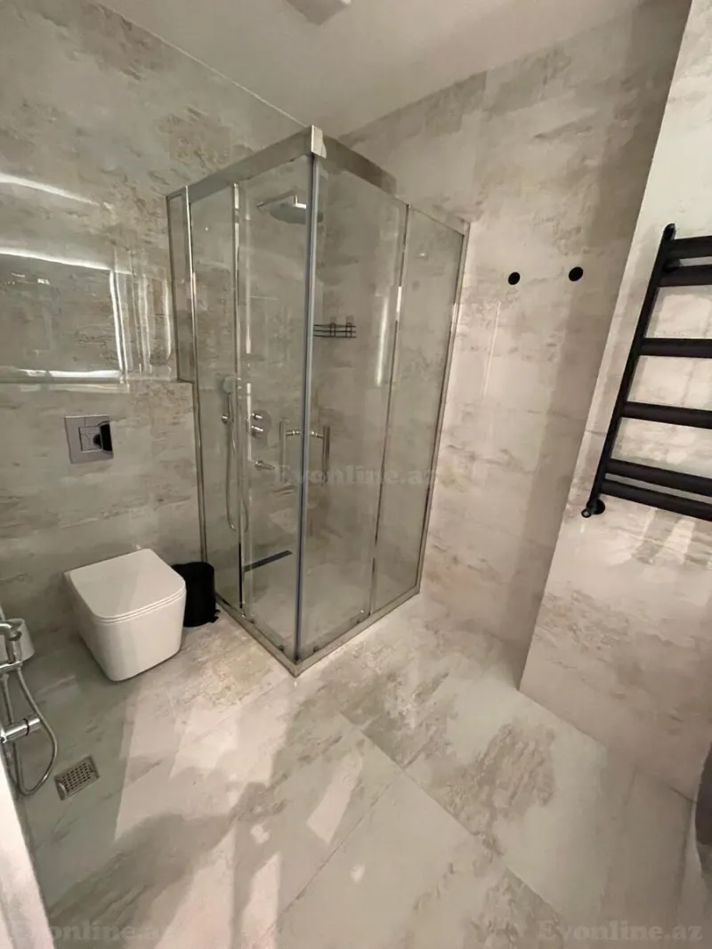 Kirayə verilir 2 otaqlı Mənzil Yeni tikili 70 m² Səbail r. - şəkil 16
