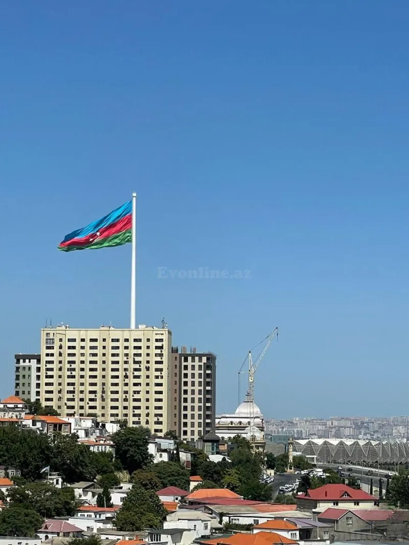 Kirayə verilir 2 otaqlı Mənzil Yeni tikili 70 m² Səbail r. - şəkil 22