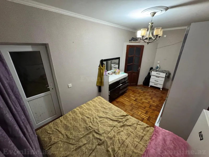 Satılır 4 otaqlı Mənzil Köhnə tikili 115 m² Neftçilər m. - şəkil 9