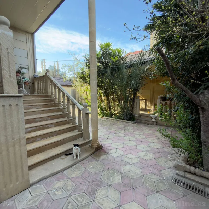 Satılır 9 otaqlı Həyət evi 320 m² 6-cı mikrorayon - şəkil 2