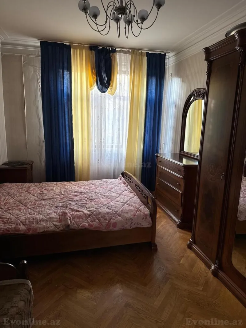 Satılır 3 otaqlı Mənzil Köhnə tikili 75 m² Gənclik m. - şəkil 9