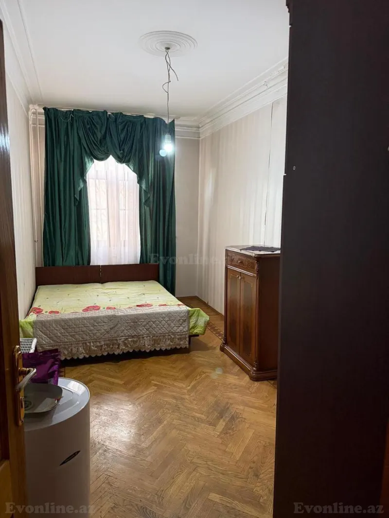 Satılır 3 otaqlı Mənzil Köhnə tikili 75 m² Gənclik m. - şəkil 11