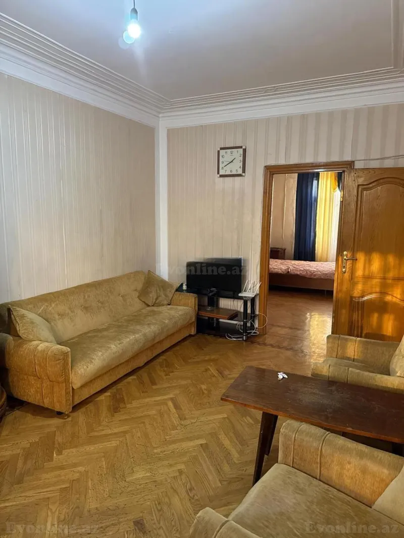 Satılır 3 otaqlı Mənzil Köhnə tikili 75 m² Gənclik m. - şəkil 12