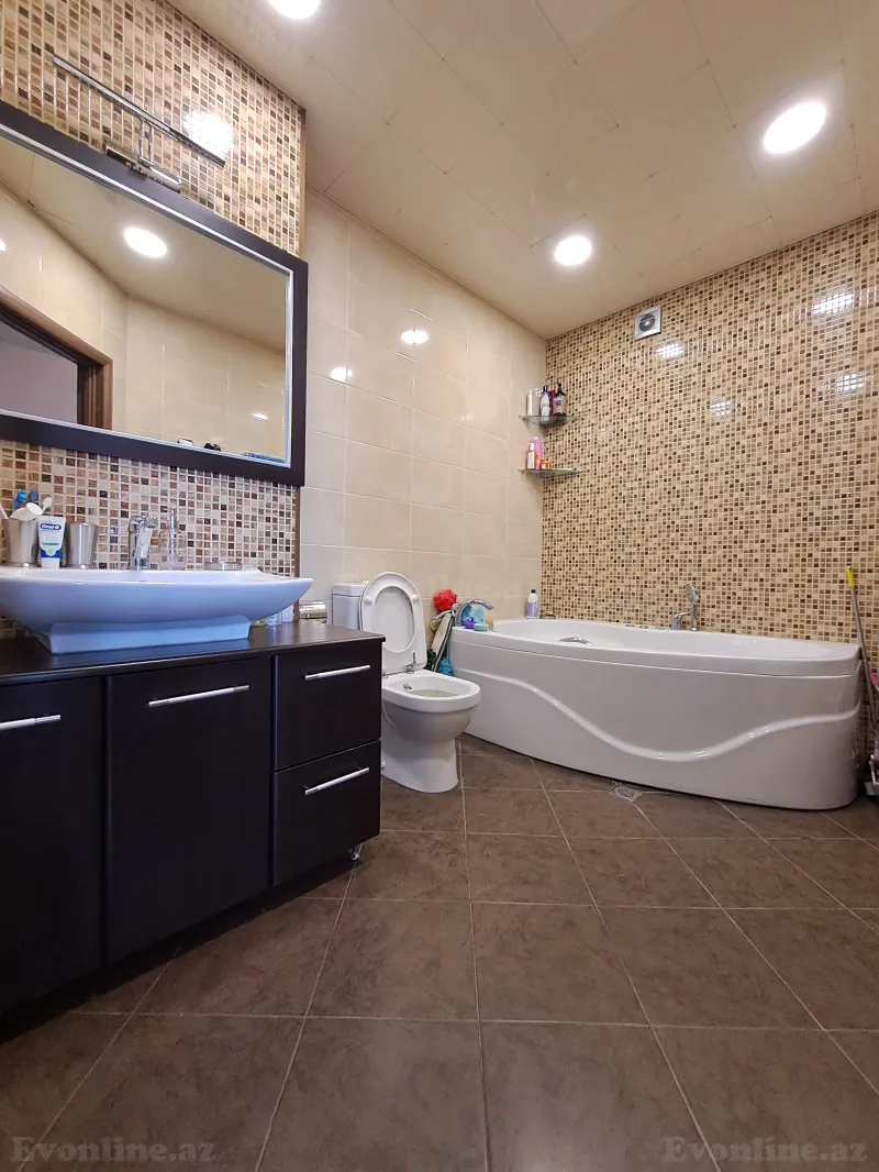Satılır 3 otaqlı Mənzil Yeni tikili 120 m² Nərimanov r. - şəkil 13