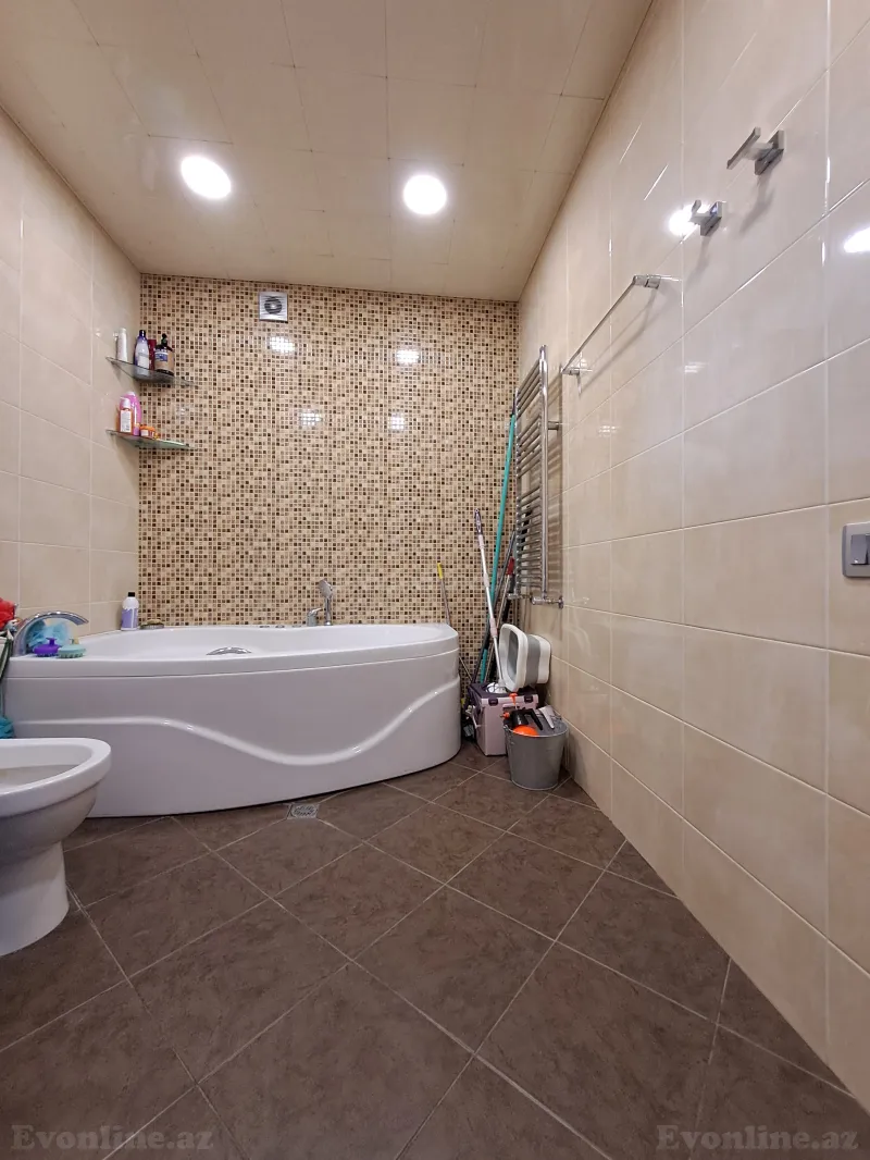 Satılır 3 otaqlı Mənzil Yeni tikili 120 m² Nərimanov r. - şəkil 14