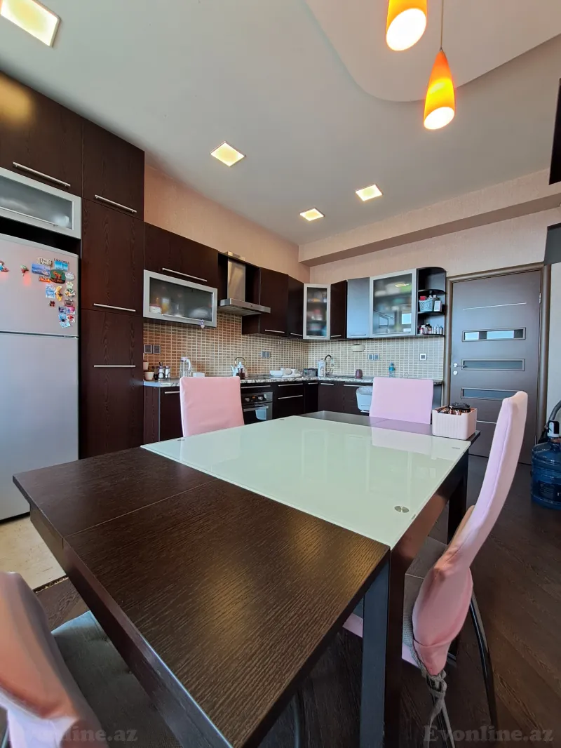 Satılır 3 otaqlı Mənzil Yeni tikili 120 m² Nərimanov r. - şəkil 19