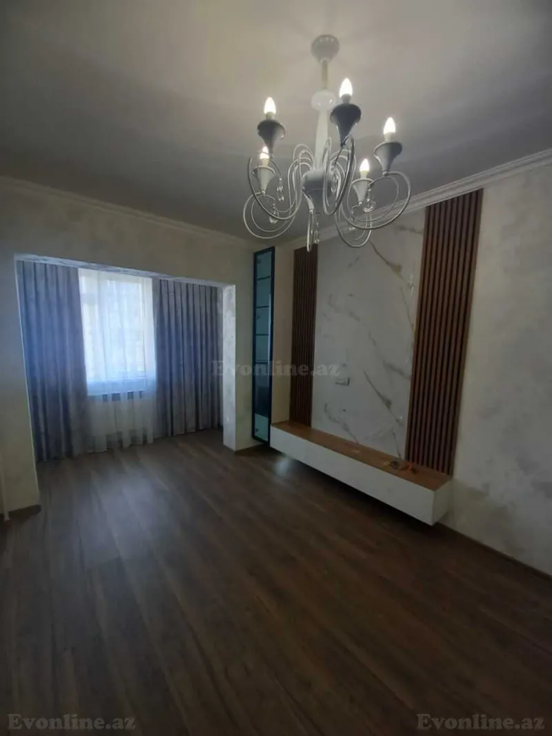 Satılır 3 otaqlı Mənzil Köhnə tikili 75 m² 8-ci mikrorayon