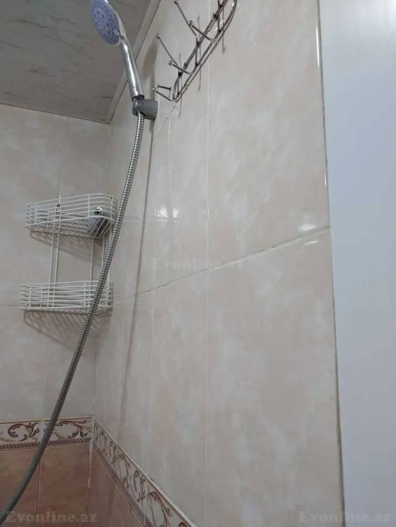 Kirayə verilir 2 otaqlı Mənzil Köhnə tikili 60 m² İnşaatçılar m. - şəkil 17