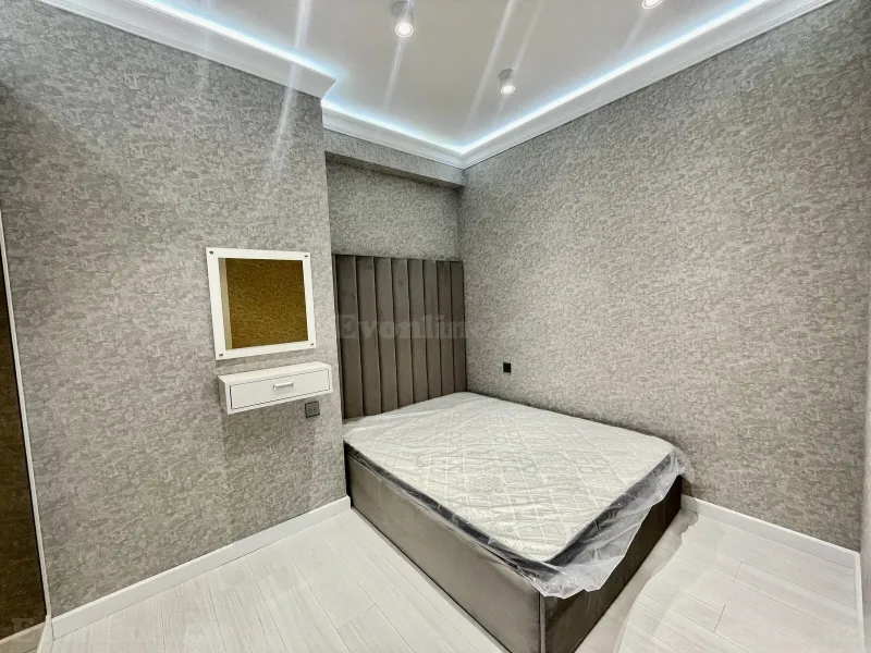 Kirayə verilir 2 otaqlı Mənzil Yeni tikili 80 m² 4-cü mikrorayon