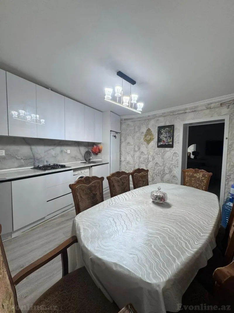 Satılır 4 otaqlı Mənzil Köhnə tikili 115 m² Gənclik m. - şəkil 5