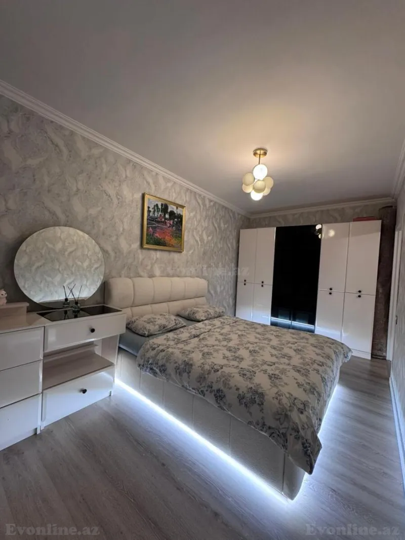 Satılır 4 otaqlı Mənzil Köhnə tikili 115 m² Gənclik m. - şəkil 8