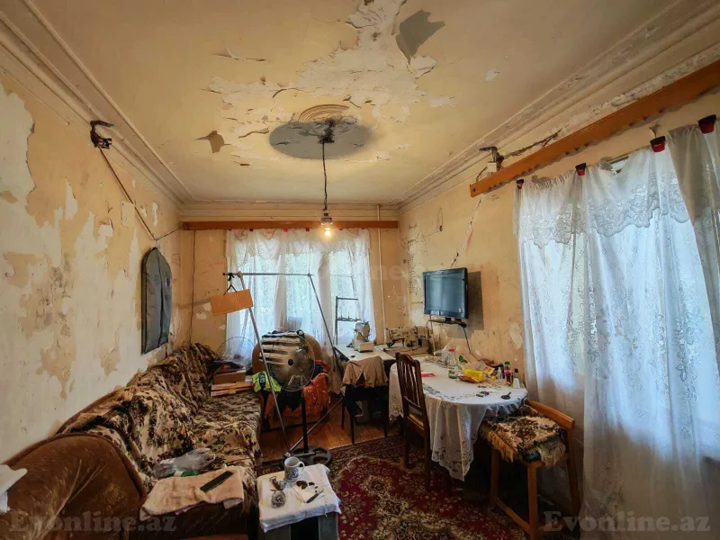Satılır 3 otaqlı Mənzil Köhnə tikili 85 m² Xalqlar Dostluğu m.