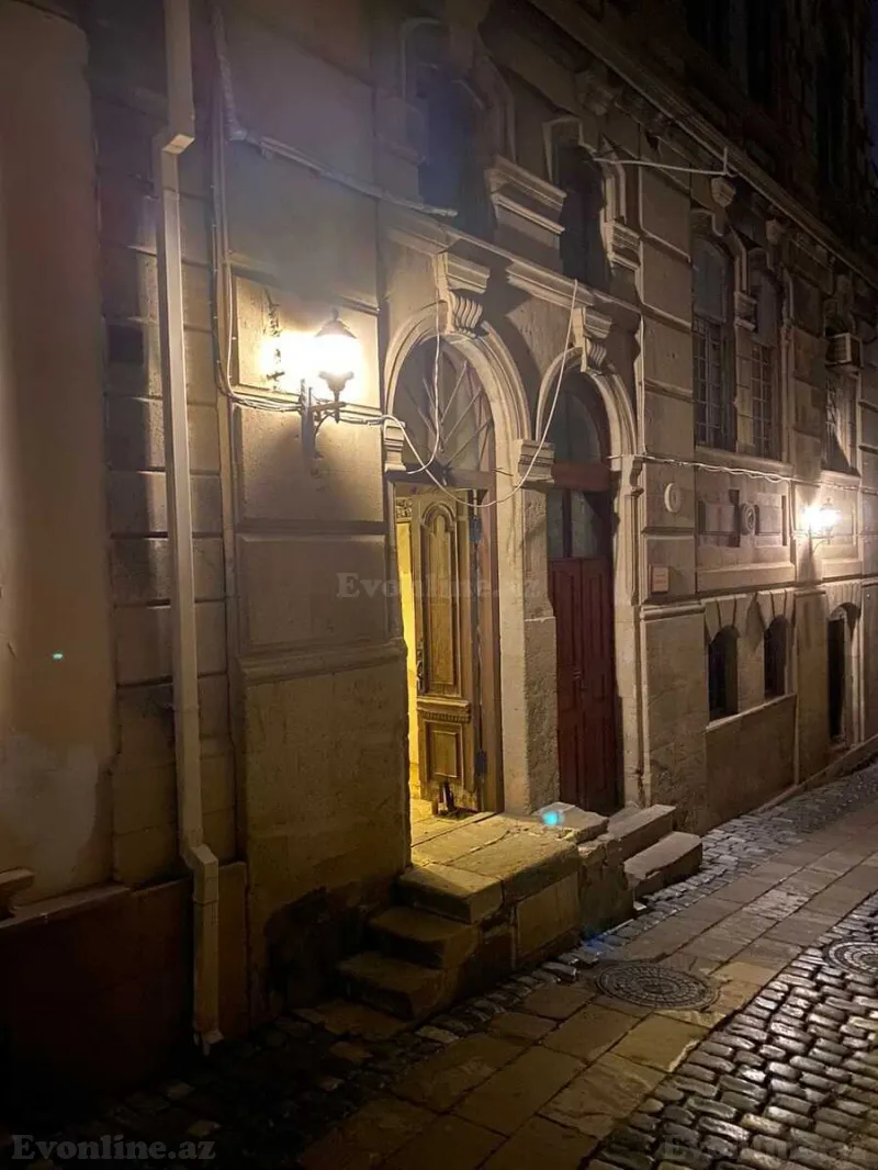 Kirayə verilir 2 otaqlı Mənzil Köhnə tikili 44 m² Səbail r.