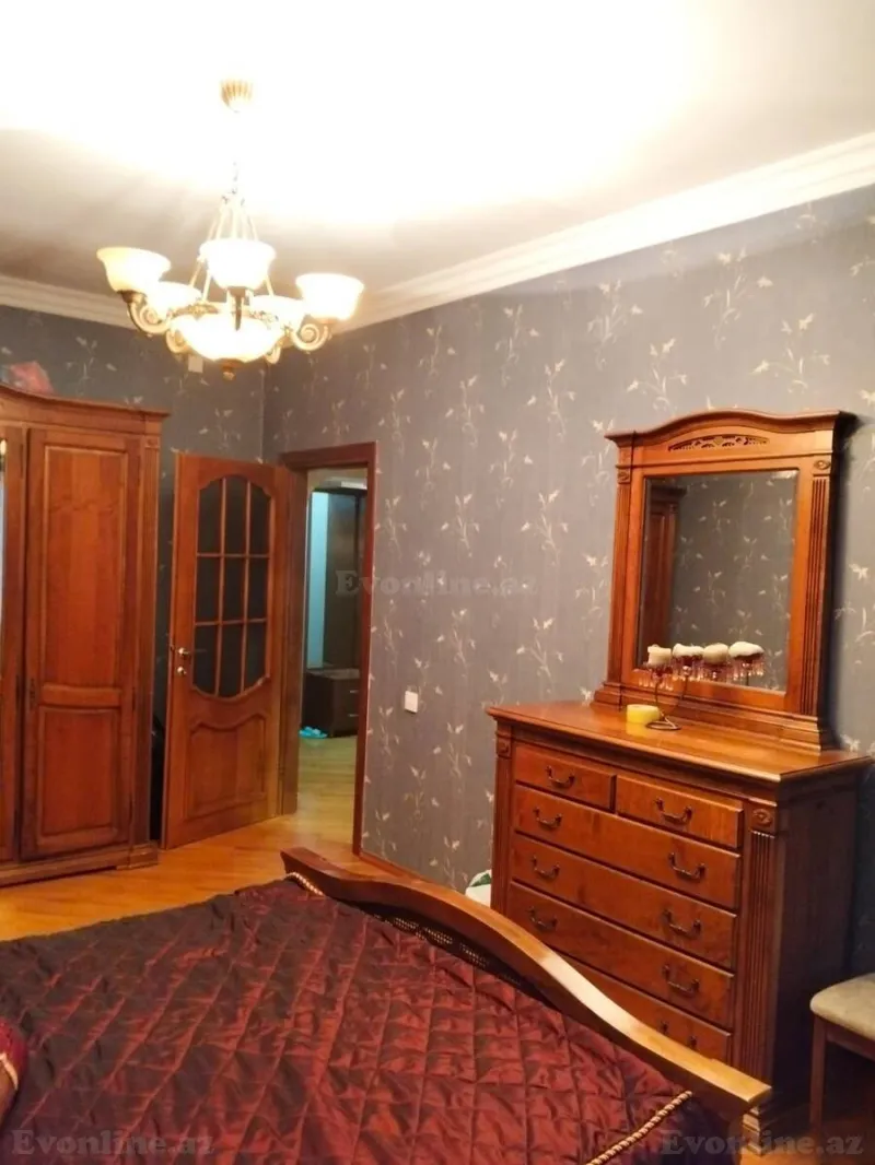 Kirayə verilir 3 otaqlı Mənzil Köhnə tikili 100 m² Elmlər Akademiyası m. - şəkil 5