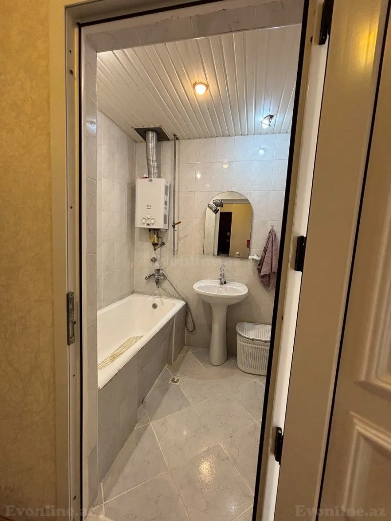 Satılır 2 otaqlı Mənzil Köhnə tikili 65 m² Əhmədli - şəkil 8