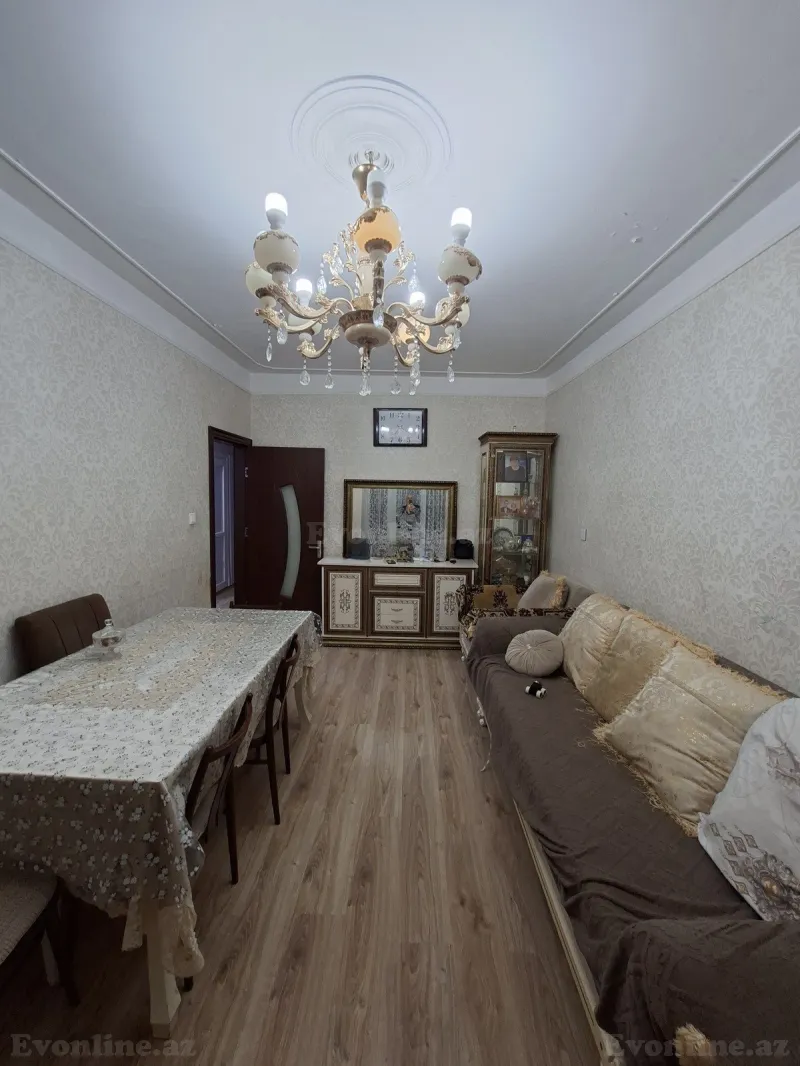 Satılır 3 otaqlı Mənzil Köhnə tikili 80 m² Əhmədli