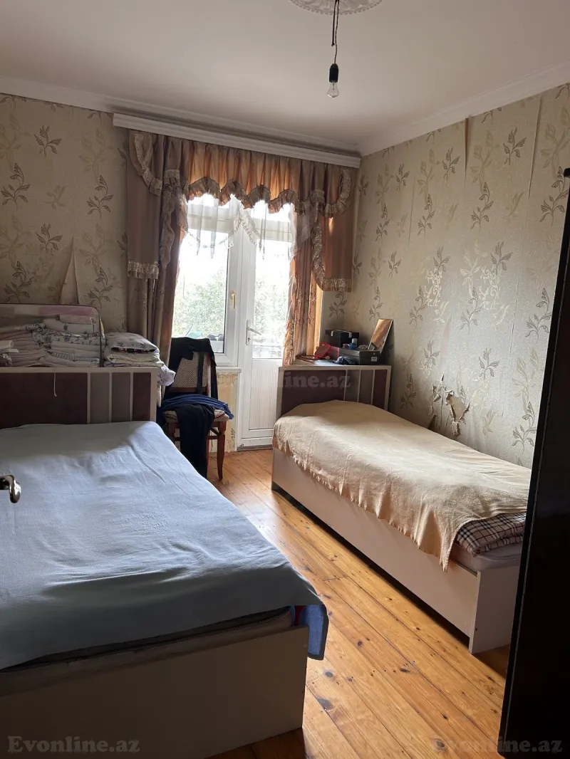 Satılır 3 otaqlı Mənzil Köhnə tikili 648 m² Ceyranbatan